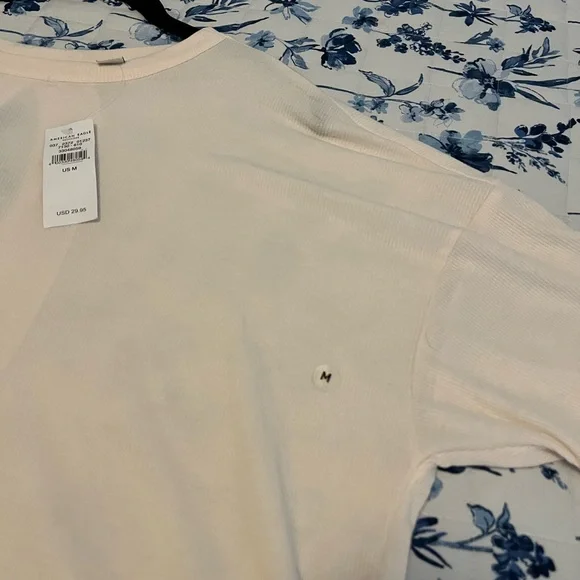 American Eagle Open Back Top. - Picture 5 of 11